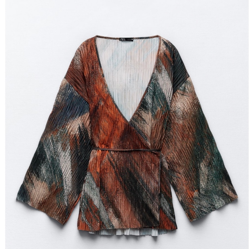 ZARA PRINTED PLATED KIMONO